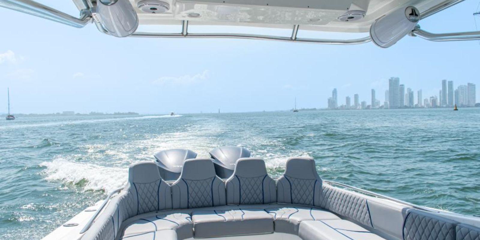 Yates de lujo en Cartagena | Alquiler exclusivo 1 Yates de lujo en Cartagena con Luxuries Home
