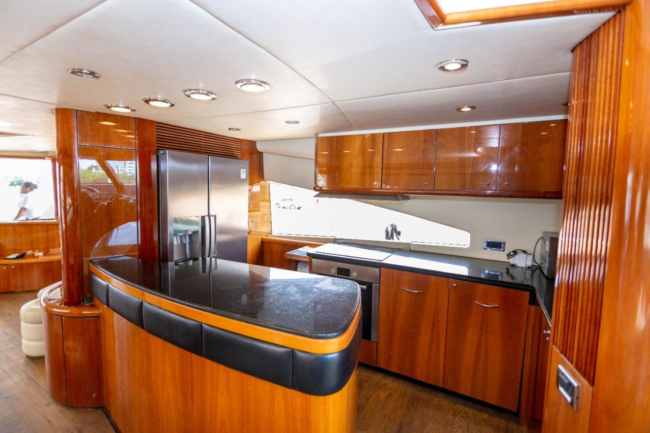 Yates de lujo en Cartagena | Alquiler exclusivo 45 Navegación privada en el Caribe colombiano