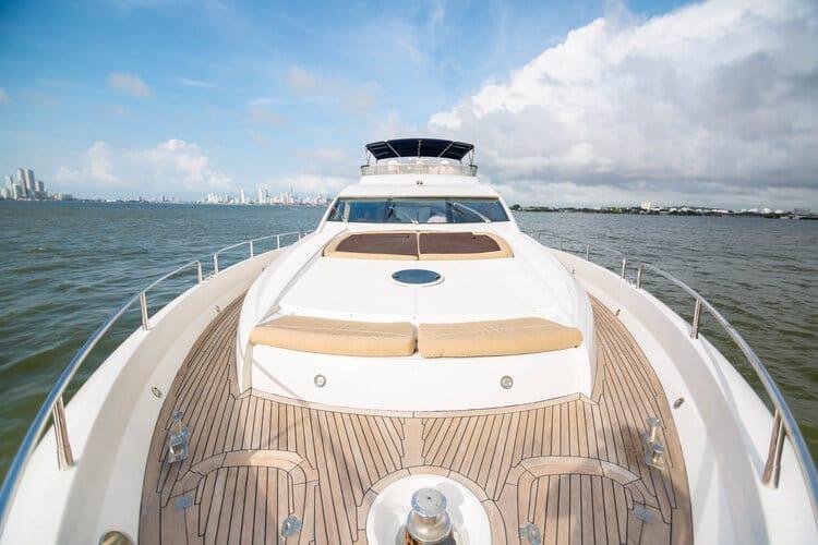 Yates de lujo en Cartagena | Alquiler exclusivo 61 Vistas panorámicas desde yates de lujo